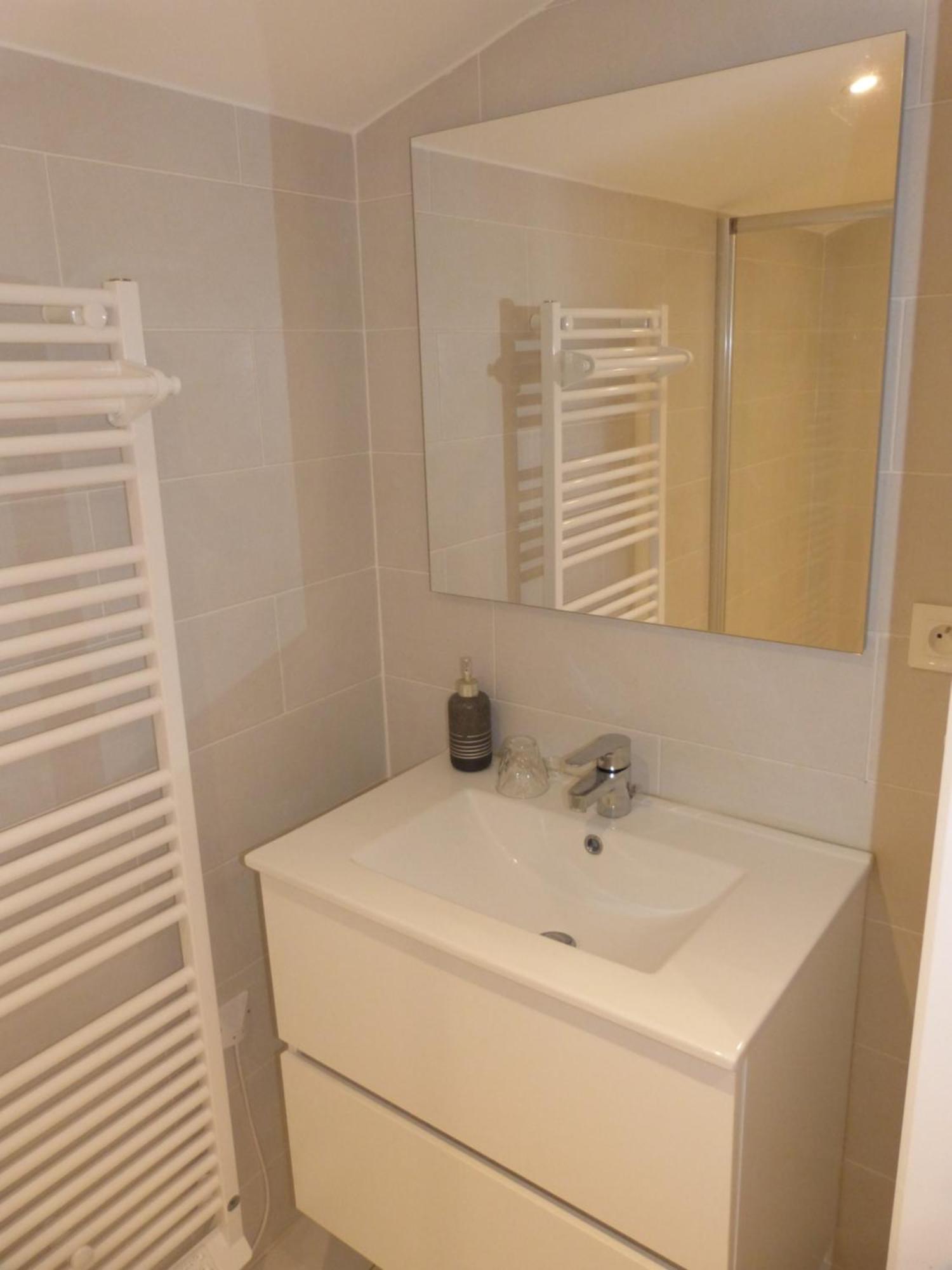 Prieure De Grignan Hotel Екстериор снимка