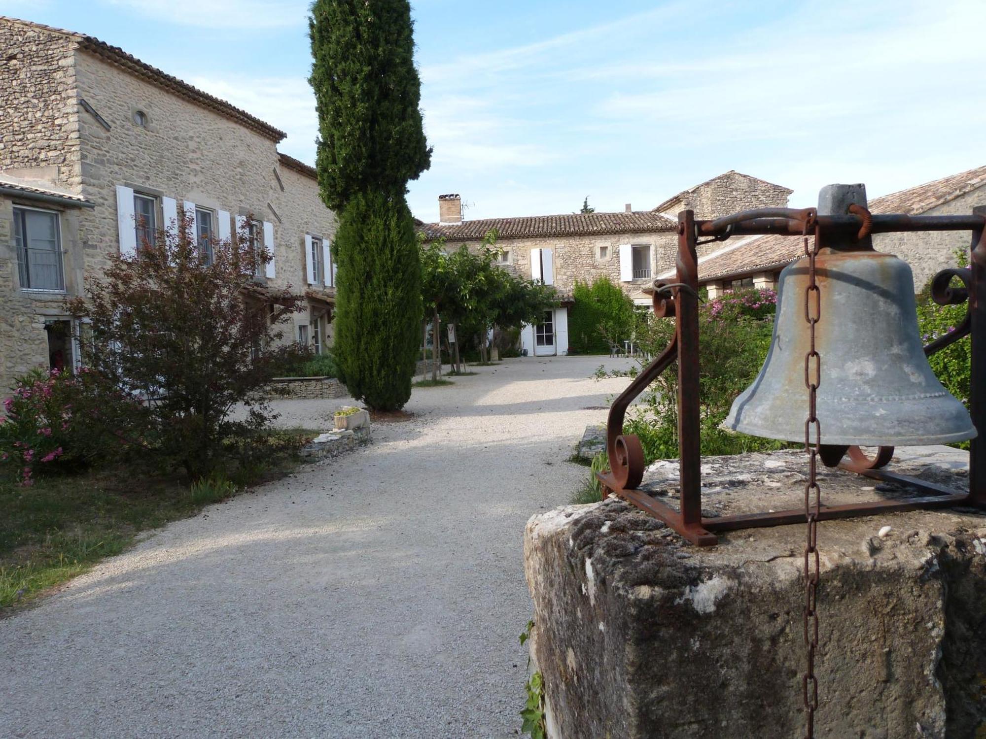 Prieure De Grignan Hotel Екстериор снимка